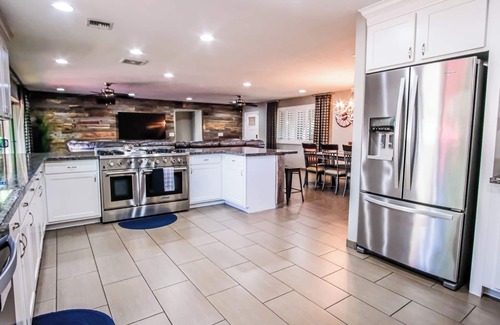 Ranchos Del Sol Maison | 5Bd / 4. 5ba, piscine privée + spa, Dbl Master, cuisine extérieure, Great Gilbert Area