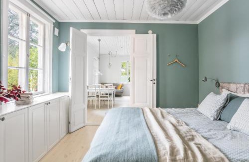Hasthagen Maison | Peaceful, Picturesque Lake & Forest Retreat