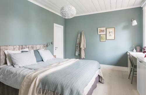 Hasthagen Maison | Peaceful, Picturesque Lake & Forest Retreat