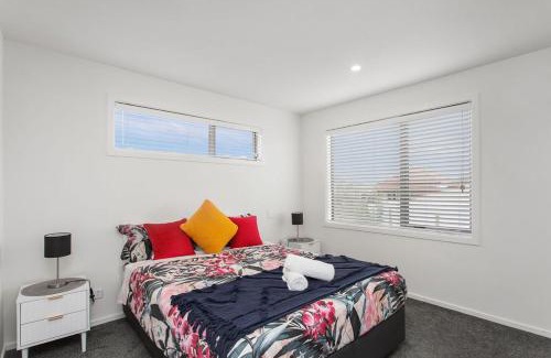 Linwood Maison | Peaceful Private Oasis 2bthrm2 bthrm Free Parking