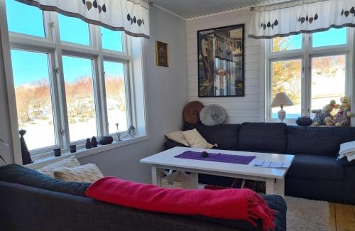 Vestvagøy Maison | Peaceful property with spectacular sea view