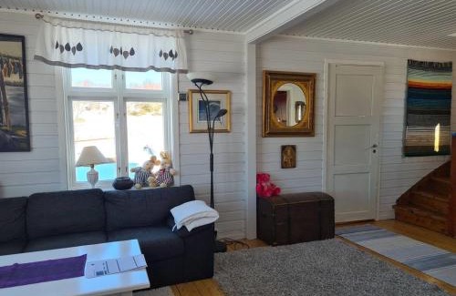 Vestvagøy Maison | Peaceful property with spectacular sea view