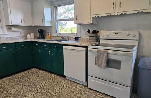 Grantville Autre | Enjoy peaceful farm life! Pet-friendly, 23 acres, baby goats and chickens!