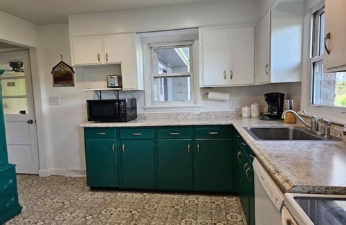 Grantville Autre | Enjoy peaceful farm life! Pet-friendly, 23 acres, baby goats and chickens!