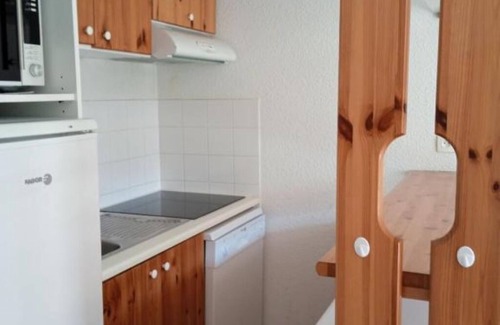 Montbrun-les-Bains Appartement | Peaceful Retreat with Mountain Views! Kitchen, Outdoor Pool, Pets Allowed