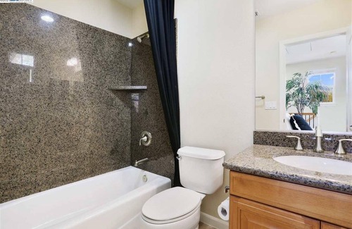 Tracy Maison | Peaceful Relaxing Prv Guestsuite w/ Own Entrance