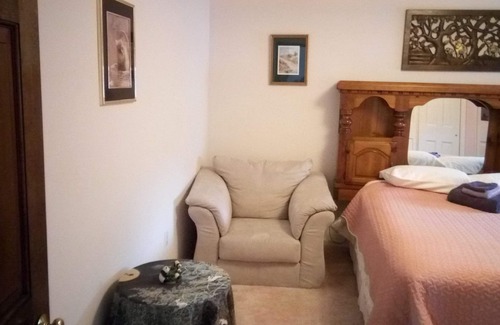 West Newbury Maison | Retraite paisible pour des séjours de 14 jours et plus. Chambre Panda