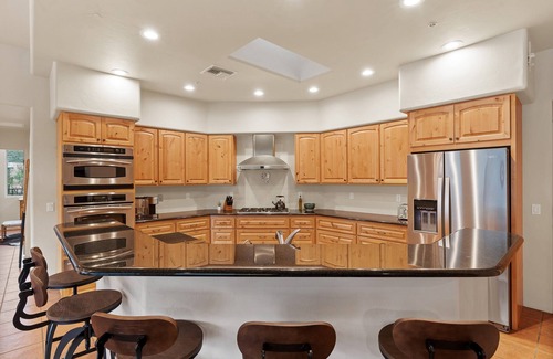 Catalina Maison | Peaceful Retreat with Pool, Hiking/Biking From The Door & Views!