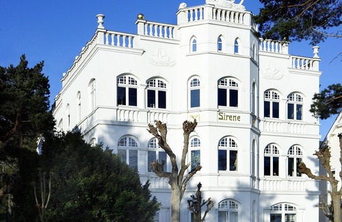 Binz Villa | Appartement 4* ensoleillé donnant directement sur la Promenade de la plage
