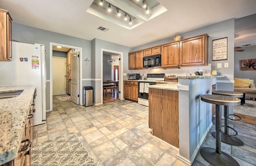 North San Antonio - SAT Maison | Peaceful San Antonio Oasis w/ Private Pool + Grill