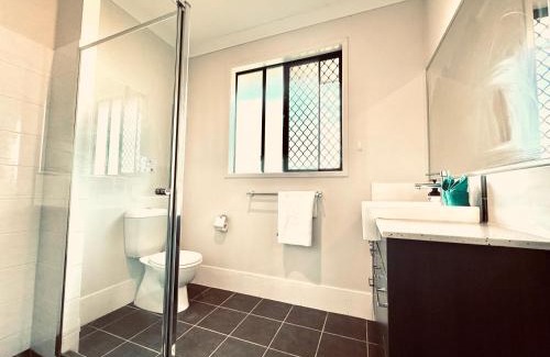 Coopers Plains Maison | Peaceful Share Suite in Coopers Plains