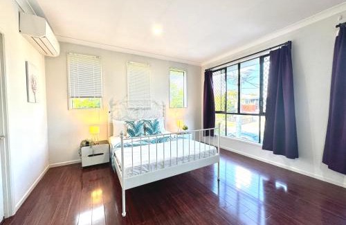 Coopers Plains Maison | Peaceful Share Suite in Coopers Plains