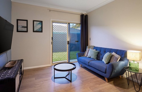 Gold Coast Maison | Peaceful & Spacious, 5 bedroom with POOL @ Burleigh Heads