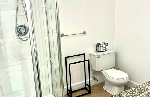 Nouveau-Rosemont Appartement | Peaceful stay in Montreal - Large 3 1/2 near parks and attractions