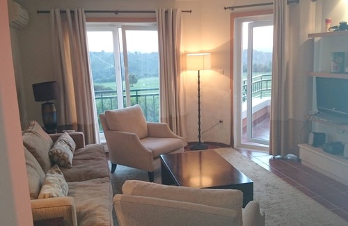 Cadriceira Appartement | Peaceful & Tranquil Apartment overlooking amazing Golf Course