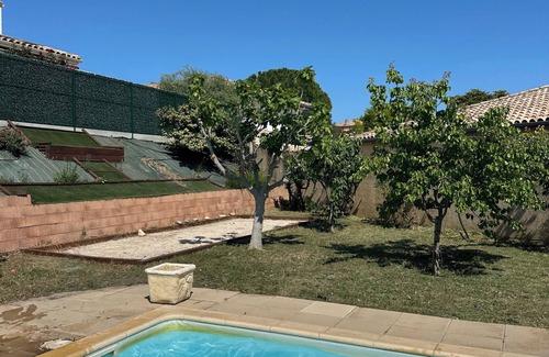 Canet-en-Roussillon Maison | Peaceful villa, swimming pool, BBQ & pétanque court