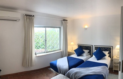 Almancil Villa | Peaceful villa edge of Almancil