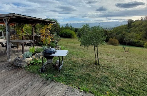Salies-du-Salat Villa | Peaceful Villa and Gite with Spectacular Views and Pool.