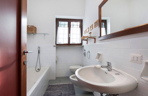 Ispra Villa | Paisible villa avec jardin sur les berges du lac Majeur! - Villa Nassi