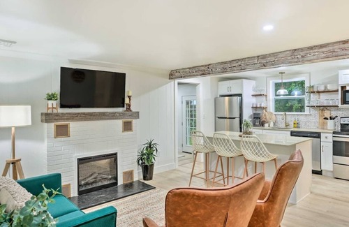 Barto Maison | Peaceful Wooded Getaway