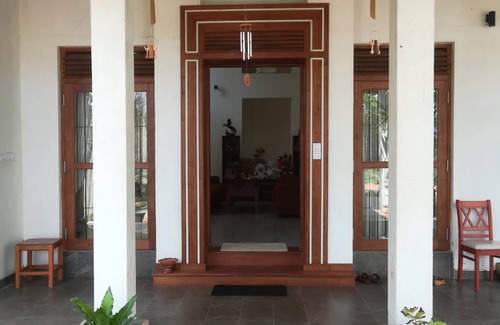 Mihintale Villa | Peacock Garden Villa