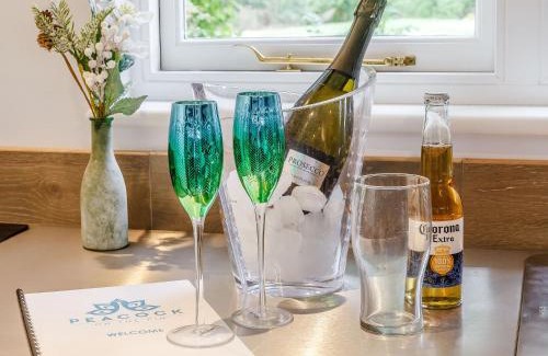 Pattiswick Maison | Peacock On The Pin