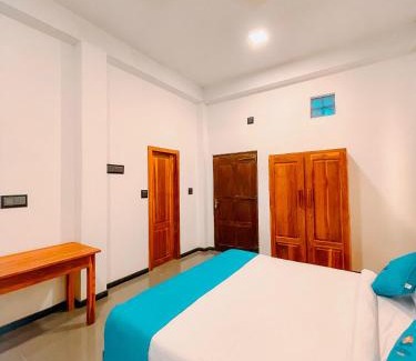 Pottuvil Division 2 Hôtel | Peak Bay Resort