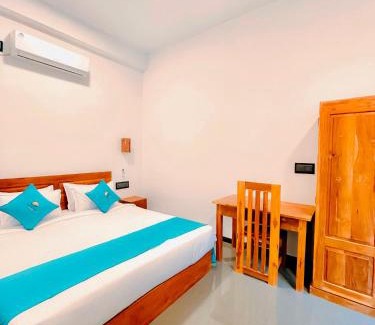 Pottuvil Division 2 Hôtel | Peak Bay Resort