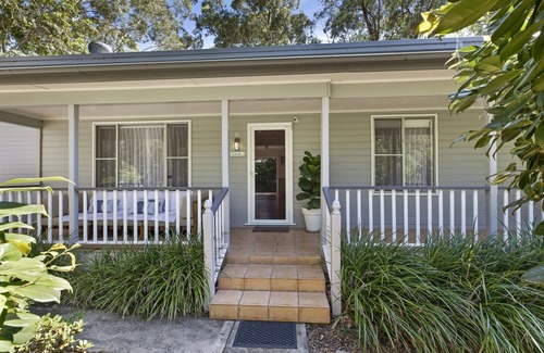 Pearl Beach Maison | Pearl Bliss, a sundrenched, secluded oasis 200m from spectacular Pearl Beach