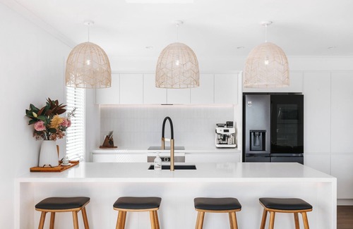 Papamoa Beach Maison | Pearl by the Sea ~ Papamoa Beach - Beyonder Holiday Homes