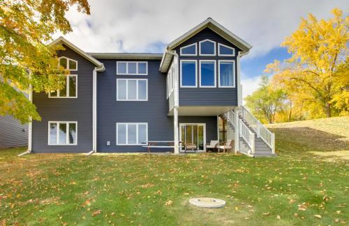Detroit Lakes Maison | Pearl Lake Retreat with Dock and Stunning Views!