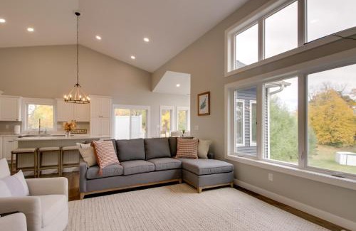 Detroit Lakes Maison | Pearl Lake Retreat with Dock and Stunning Views!