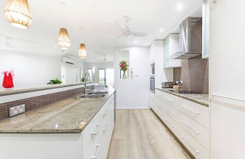 Nightcliff Appartement | Pearl Paradise Tropical Oasis with Ocean Views