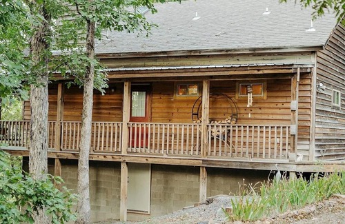Greenbrier Cabine | Pearl's Hideaway -Cadron Creek