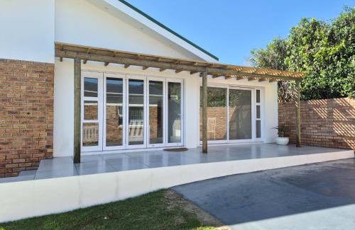 Pearly Beach Maison | Pearly Tides