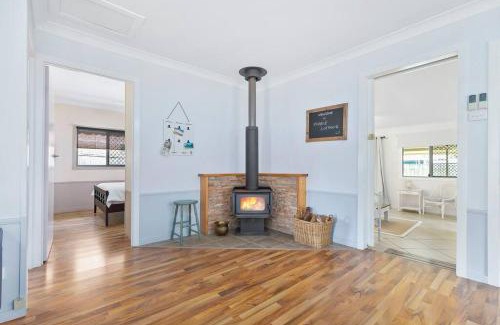 Beachmere Maison | Pebble Cottage