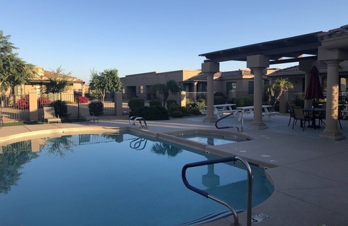 Palm Valley Copropriété | Nouveau - Pebble Creek Gated Community! Golf, Stade NFL, Hockey, Entraînement printanier
