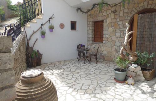 Kioni Appartement | Pebbles of Kioni