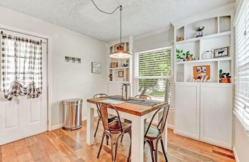 Dean Highland Maison | Pecan Hill House