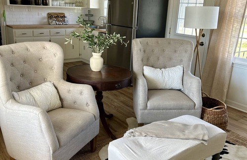 Ochlocknee Maison | Pecan orchard country hideaway, convenient to Thomasville & Tallahassee