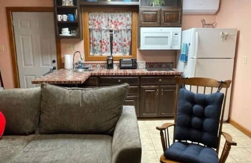 Lasara Appartement | Peek-a-Moo Apt w/patio, paddle boating