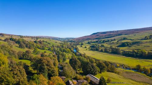 Feetham Maison | Peep-O-Day-The Stylish Dale View