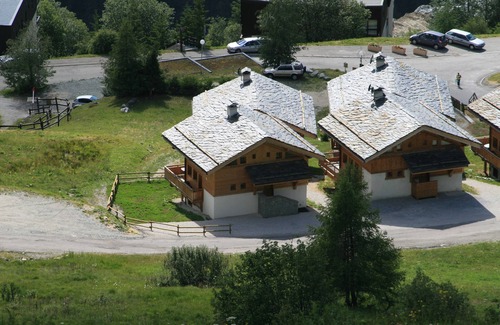 Plan Peisey Chalet De Ski | Peisey Nancroix: Grand confort et calme pour ce très beau Chalet , en lisère de foret, et aux départ des randonnées dans le Parc National de la VanoiseL'hiver sur le domaine skiable