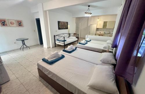 Pefkochori Hôtel | PELEKAN rooms and apartments athina 12