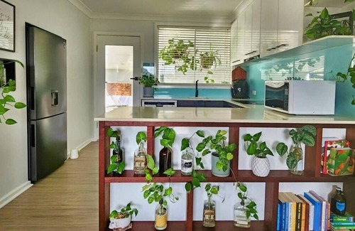 Pelican Maison | Pelican Lake Retreat - close to lake and beach