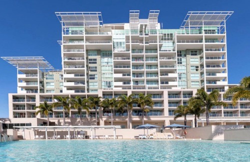 Pelican Waters Appartement | PELICAN WATERS RESORT UNIT 425