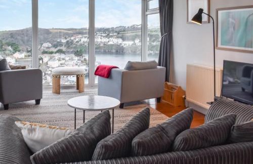 Polruan Maison | Pencarrow