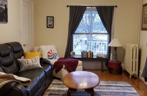 Philmont Appartement | Penelope's Flat - Laugh often, eat well and enjoy life!