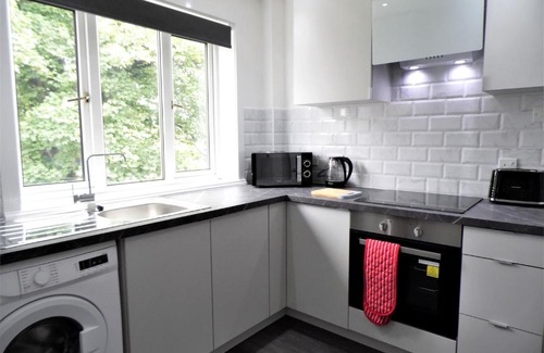 Linthouse Maison | Penilee Upper Apartment