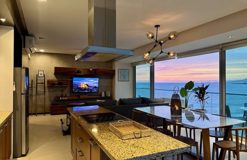 South Hotel Zone Appartement | Peninsula 2BR/2BA Pools&beach